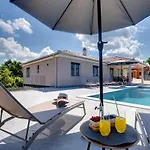 Lemi Villa *