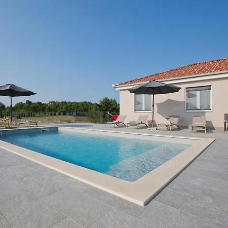 Lemi Ferienhaus *