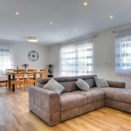 Holiday home Lemi *