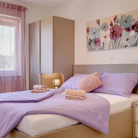 Lemi Ferienhaus *