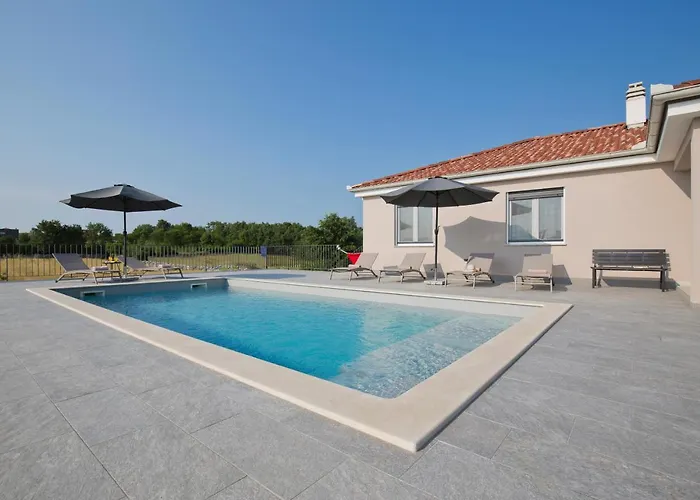 Lemi Villa *